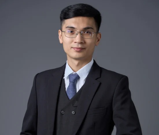 Nhân sự của ông Phạm Nhật Vượng được đề cử giải thưởng Quả Cầu Vàng: Học Tiến sĩ ở Úc, là cựu sinh viên trường ĐH Bách khoa TP.HCM ảnh 1