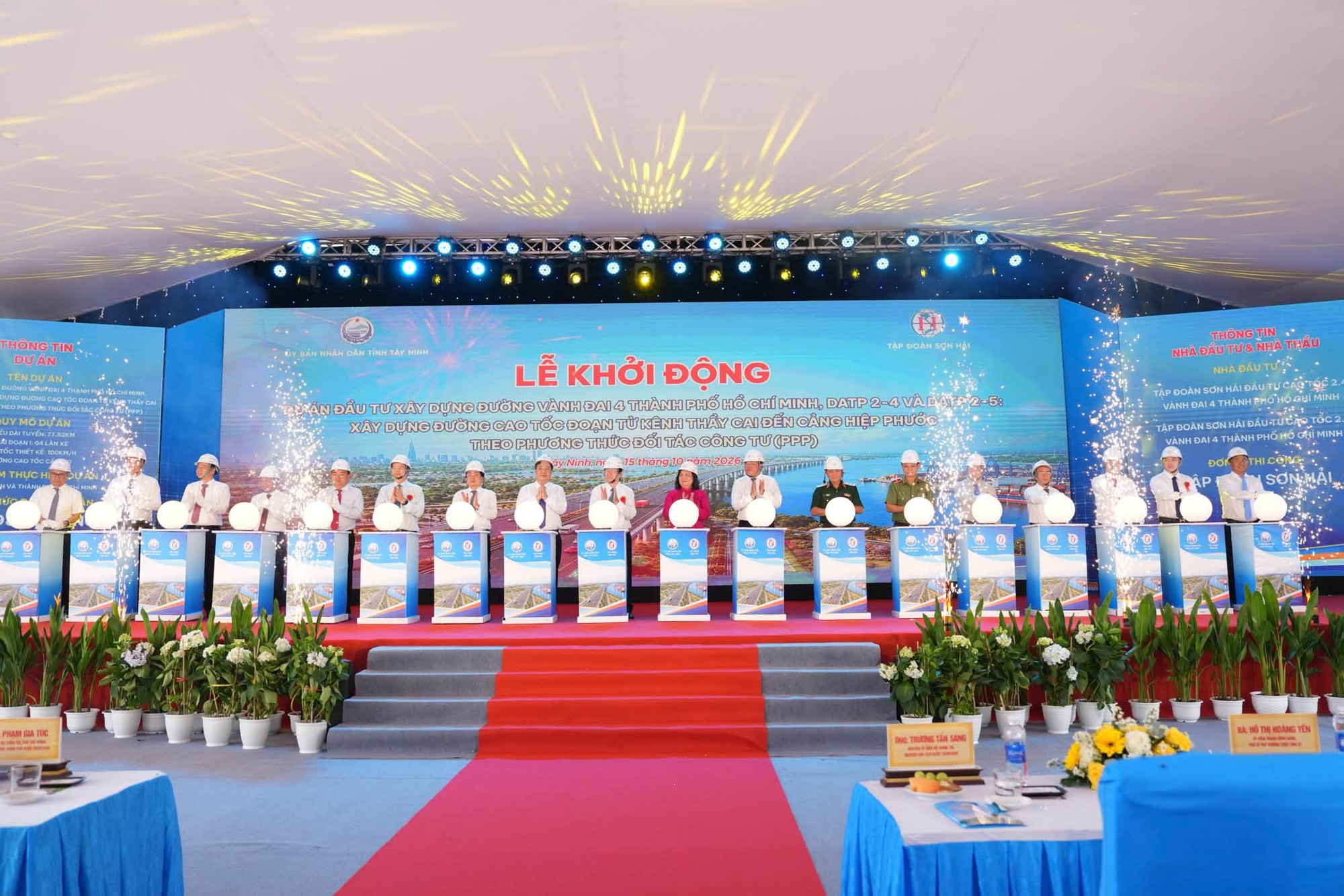 Sơn Hải đang xây một công trình thuộc dạng "bậc nhất, hạng nhất" Việt Nam: Chủ tịch Tập đoàn trực tiếp cam kết, đầu tư 43.298 tỷ đồng, nằm trên 2 tỉnh - thành phố, dự kiến khai thác ngay trong 2029 - Ảnh 1.