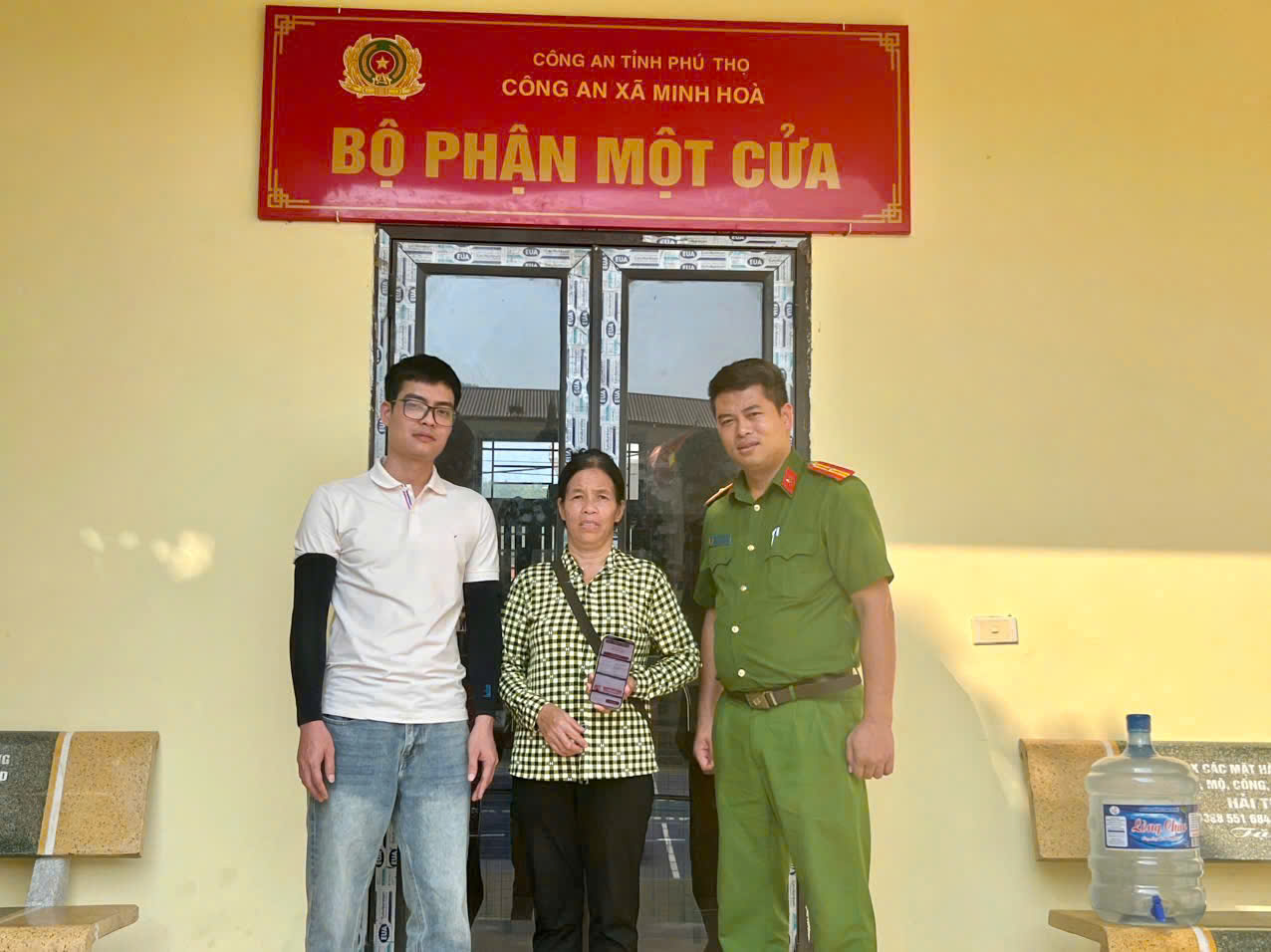 Công an xác minh giao dịch 40.000.000 đồng của Trương Thị Mỹ Cúc SN 1993 chuyển vào tài khoản Techcombank của Hà Thị Nghé ảnh 1