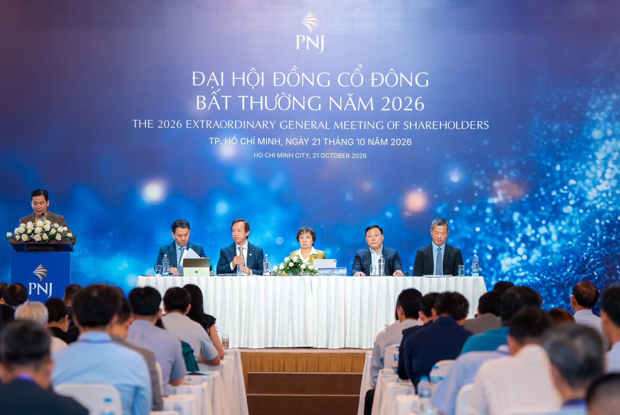 PNJ giải đáp loạt vấn đề nóng sau khủng hoảng kim cương: Kế hoạch phát hành 550 triệu cổ phiếu và lời cam kết tâm huyết của Chủ tịch Cao Thị Ngọc Dung - Ảnh 1.
