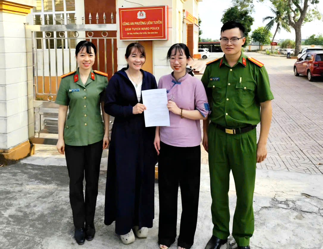 T&agrave;i khoản Nguyễn Thị V&acirc;n SN 1987 ph&aacute;t sinh giao dịch chuyển khoản 2.940.680.000 đồng từ một c&ocirc;ng ty: C&ocirc;ng an tiến h&agrave;nh x&aacute;c minh - Ảnh 1.