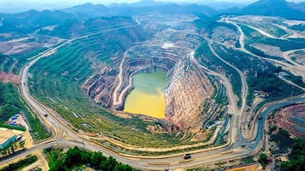 Không phải đất hiếm, Việt Nam sở hữu kho báu lớn thứ 2 thế giới, 1 doanh nghiệp trên sàn gần kín đơn hàng năm 2027 - Ảnh 2.