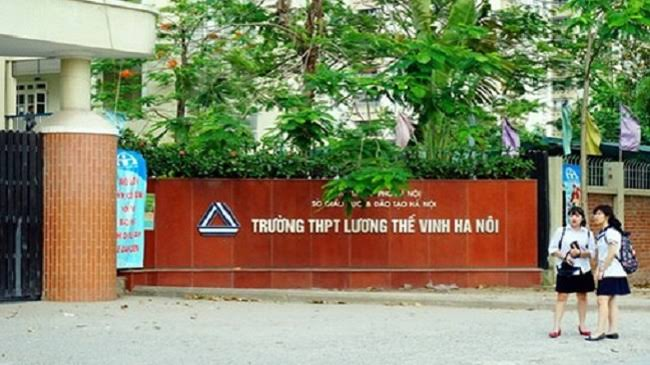 Việt Nam có một gia đình trí thức nổi tiếng: Cha là PGS có bài toán được chọn vào Olympic quốc tế, 3 con gái từ nhỏ đã phải lao động, mang rau ra chợ bán, nay đều là lãnh đạo lớn ở trường học - Ảnh 3.