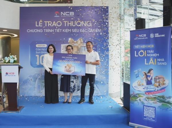 Một nữ khách hàng Hà Nội vừa trúng thưởng biệt thự 25 tỷ đồng từ ngân hàng nhờ gửi tiết kiệm - Ảnh 3.