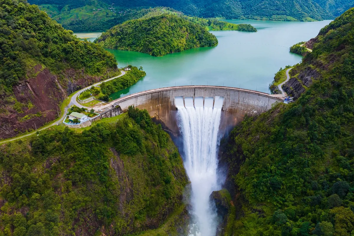 Phát hiện Việt Nam có hầm đặc biệt dài 9.155m nằm sâu trong lòng núi, sở hữu loạt công nghệ hiện đại bậc nhất phục vụ công trình 6.400 tỷ đồng- Ảnh 1.