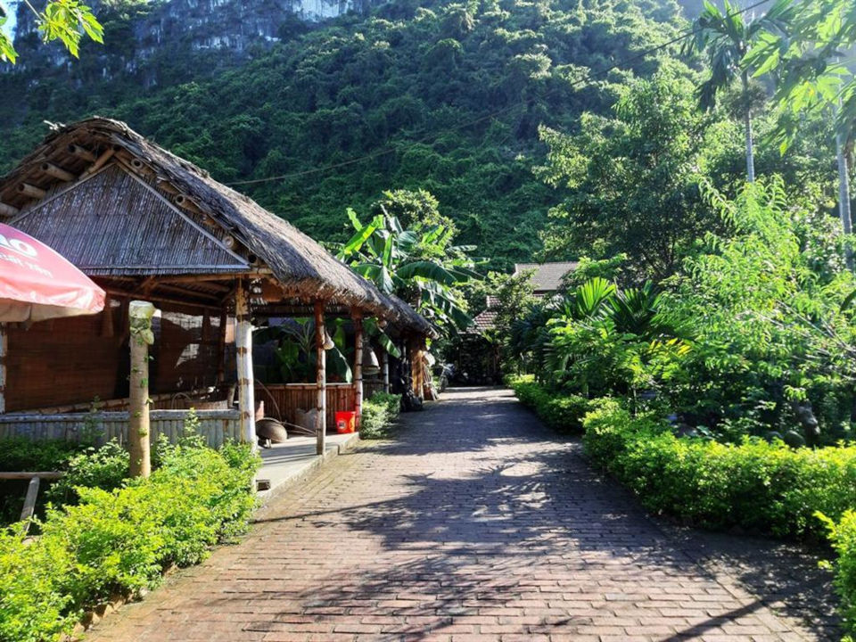 Việt Nam có ngôi làng 89 hộ dân, 297 người cùng sinh sống, được giao nhiệm vụ đặc biệt: Sở hữu đặc điểm rừng - làng - biển hiếm có, nằm trong không gian được UNESCO công nhận cách đây 22 năm - Ảnh 6.