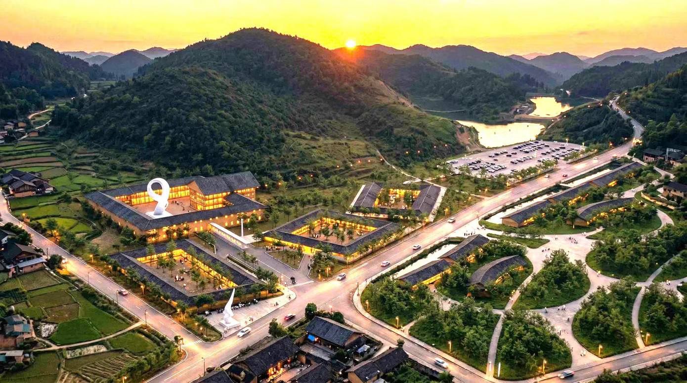 Việt Nam sắp c&oacute; c&ocirc;ng tr&igrave;nh đưa du kh&aacute;ch l&ecirc;n độ cao gần 1.700m giữa T&acirc;y Bắc: vốn đầu tư hơn 2.000 tỷ đồng, r&uacute;t h&agrave;nh tr&igrave;nh 4 giờ xuống chỉ c&ograve;n 15 ph&uacute;t - Ảnh 2.