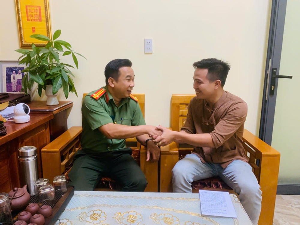 Nguyễn Quang Trung SN 1993 chuyển khoản thành công 70 triệu đồng sau đó đến công an trình báo ảnh 1