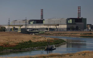 Châu Á bất ngờ gửi tin không vui cho Iran - Ảnh 2.