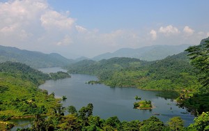 Việt Nam sắp xây cầu 2 tầng vượt dòng chảy 235km: Vốn đầu tư hơn 27.000 tỷ đồng, không chỉ dành cho phương tiện đường bộ - Ảnh 2.