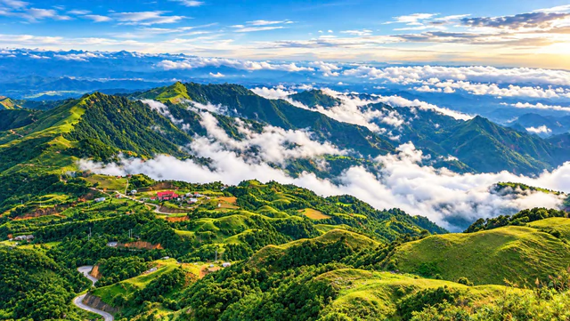 V&ugrave;ng n&uacute;i cao "lạnh nhất Việt Nam", m&ugrave;a đ&ocirc;ng xuất hiện tuyết rơi, m&ugrave;a h&egrave; m&aacute;t mẻ: Nơi Sun Group r&oacute;t hơn 7.350 tỷ đồng l&agrave;m c&aacute;p treo, c&oacute; thể đ&oacute;n 1 triệu kh&aacute;ch mỗi năm - Ảnh 1.