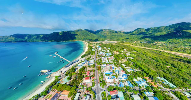 Vượt thiên đường Bali, hòn đảo ‘bí ẩn’ của Việt Nam lọt Top 5 đẹp nhất châu Á, sắp có sân bay quốc tế đón loạt máy bay Airbus A350 và Boeing 787 ảnh 2