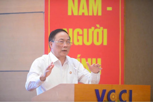 Vị Giáo sư, Tiến sĩ, Viện sĩ U80 từng bị gia đình phản đối khi bỏ việc Nhà nước, khởi nghiệp với 5 triệu đồng năm 1996, nay điều hành 'đế chế' đa ngành 2.000 nhân sự - Ảnh 2.