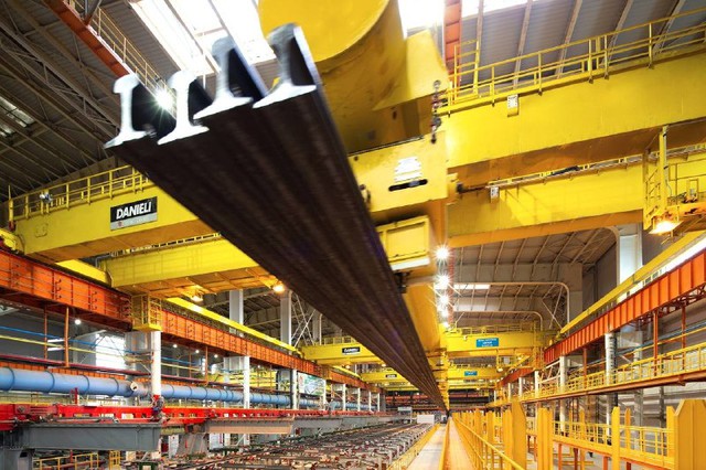 Cận cảnh “cỗ máy khổng lồ” sắp xuất hiện tại siêu tổ hợp thép của tỷ phú Phạm Nhật Vượng- Ảnh 2.