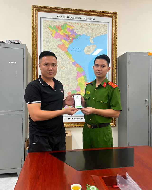Công an rà soát, xác minh loạt giao dịch chuyển khoản từ 11.000.000 đồng đến 185.446.800 đồng của người dân - Ảnh 1.