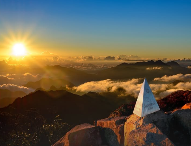 Việt Nam có 1 "cung điện Pháp" nằm ở độ cao 1.600m, mát mẻ quanh năm: 5 năm liền thắng giải "hàng đầu châu Á", 3 năm liên tiếp được vinh danh "biểu tượng hàng đầu thế giới" - Ảnh 7.