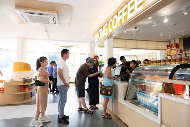 Đồng loạt 18 cửa hàng cà phê của bà Lê Hoàng Diệp Thảo có thông báo đặc biệt đến toàn bộ khách hàng - Ảnh 1.