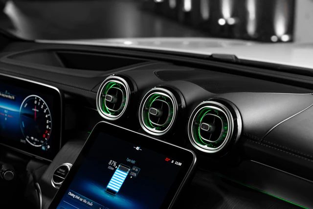 Xe Mercedes-Benz bán chạy nhất Việt Nam có thêm bản PHEV, giá 3 tỷ - Ảnh 5.
