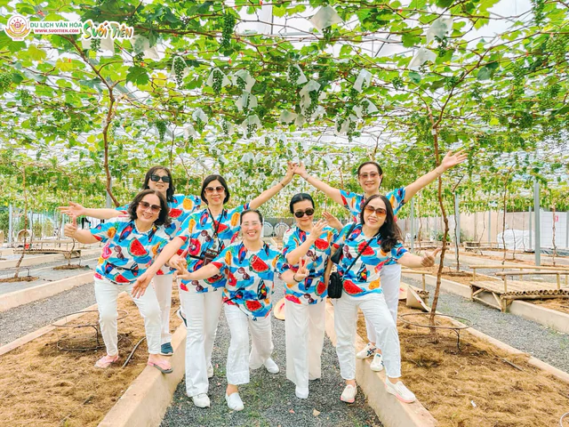 Đối thủ khu du lịch Đại Nam của vợ chồng bà Nguyễn Phương Hằng có động thái đặc biệt - Ảnh 1.