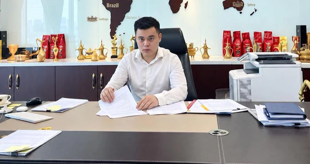 Trước khi ngồi v&agrave;o ghế ph&oacute; Tổng Gi&aacute;m đốc, con trai cả của &ocirc;ng Đặng L&ecirc; Nguy&ecirc;n Vũ từng bỏ 4.000 USD l&agrave;m 1 việc li&ecirc;n quan đến c&agrave; ph&ecirc;: Đ&iacute;ch th&acirc;n b&agrave; L&ecirc; Ho&agrave;ng Diệp Thảo kể lại - Ảnh 1.