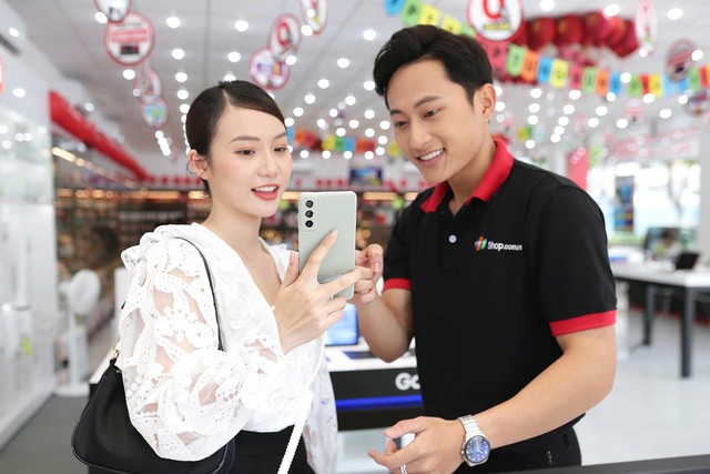 FPT Retail 10 năm liên tiếp vào Top 10 công ty uy tín ngành bán lẻ - Ảnh 3.
