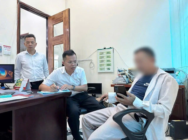 Người đàn ông SN 1973 đến Agribank chuyển khoản 100 triệu đồng vào ngày 20/10, cán bộ ngân hàng lập tức báo công an - Ảnh 2.