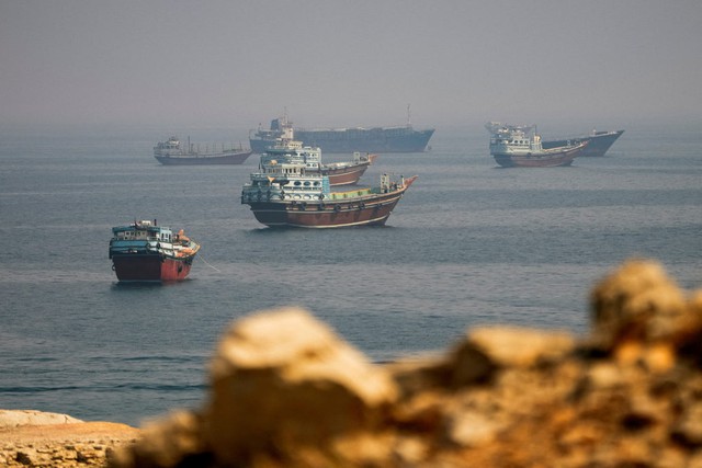 Đô đốc quân đội Mỹ báo điều khó tin từ eo biển Hormuz - Ảnh 1.