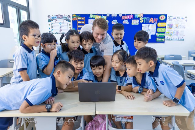 Từ nhà máy đến đô thị: Cách Tân Á Đại Thành dùng nền tảng 33 năm sản xuất để phát triển bất động sản với triết lý “Bất động sản Tinh khiết” - Ảnh 3.