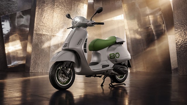 Mẫu Vespa độc bản giá gần 400 triệu, Việt Nam chỉ có 4 chiếc - đánh số từ chiếc một - Ảnh 3.