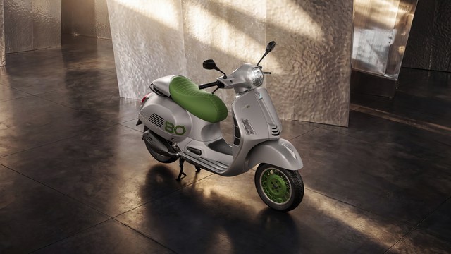 Mẫu Vespa độc bản giá gần 400 triệu, Việt Nam chỉ có 4 chiếc - đánh số từ chiếc một - Ảnh 1.
