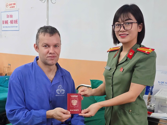 Du khách Mỹ chuyển khoản 70.000.000 đồng vào tài khoản của Đoạn Thị Píai SN 1999: Công an rà soát giao dịch - Ảnh 2.