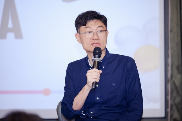 Ai đang kiếm tiền, và kiếm thế nào từ hàng chục tỷ lượt xem phim ngắn mỗi năm? - Ảnh 1.
