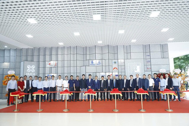Tổng giám đốc Hòa Phát Nguyễn Việt Thắng về thăm trường ĐH, chia sẻ: “Dù đi đâu cũng luôn tự hào là cựu sinh viên Xây dựng” - Ảnh 5.