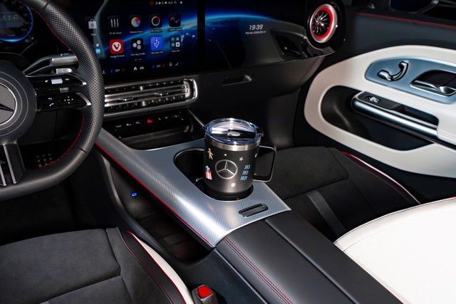 Giá 1,6 tỷ, mẫu xe điện giá rẻ nhất của Mercedes-Benz tại Việt Nam có gì? ảnh 10