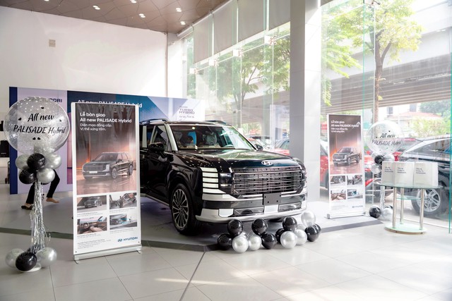 Hyundai Palisade Hybrid bắt đầu bàn giao tại Việt Nam, giá cao nhất gần 1,7 tỷ đồng - Ảnh 1.
