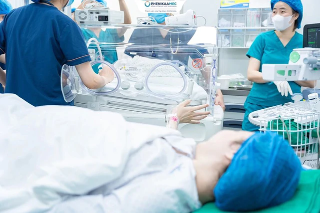 Bệnh viện của vị giáo sư giàu nhất Việt Nam đứng sau ca sinh ba khác ngày tạo kỳ tích đầu tiên trong nước- Ảnh 1.