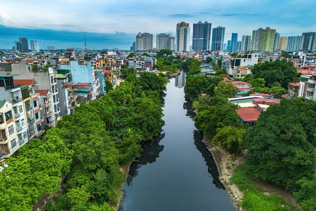 Ít ngày nữa, Hà Nội sẽ khởi công siêu dự án hơn 75.000 tỷ đồng cải tạo dòng sông ô nhiễm bậc nhất Thủ đô - Ảnh 1.