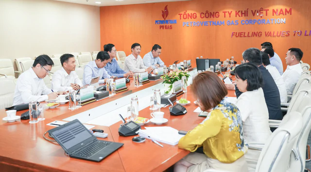 “Báu vật” chứa 17 tỷ m3 khí cùng 74 triệu thùng dầu ngoài khơi Việt Nam đang được các ông lớn dầu khí hợp sức đưa về bờ ảnh 2