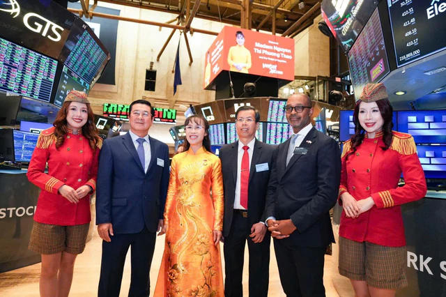 Nữ tỷ phú Nguyễn Thị Phương Thảo tham dự lễ rung chuông NYSE của Ngoại trưởng Mỹ Marco Rubio vào ngày Việt Nam được nâng hạng thị trường 21/9 - Ảnh 1.
