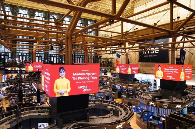 Nữ tỷ phú Nguyễn Thị Phương Thảo tham dự lễ rung chuông NYSE của Ngoại trưởng Mỹ Marco Rubio vào ngày Việt Nam được nâng hạng thị trường 21/9 - Ảnh 3.