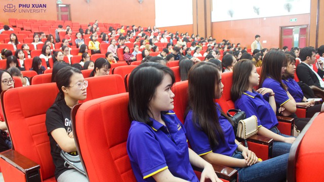 Việt Nam có 1 trường ĐH đào tạo 3 năm là tốt nghiệp: Học phí từ 86,3 triệu - 112,5 triệu đồng/khóa, dạy chuyên ngành thứ 2 miễn phí, nhiều ngành 15 điểm là đỗ - Ảnh 2.