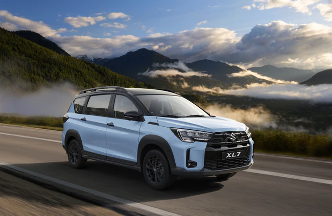 Suzuki XL7 mới ra mắt: Động cơ hybrid, tiêu thụ 5,85 lít xăng/100 km, giá 569 triệu đồng- Ảnh 1.